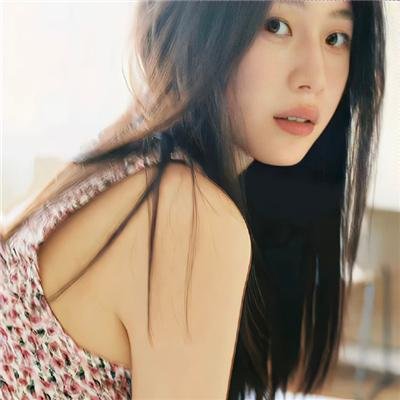 大青树下